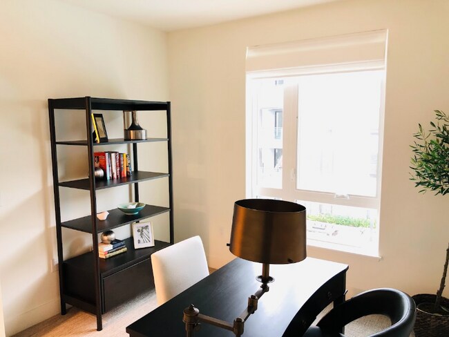 Building Photo - 3578 Rambla Pl