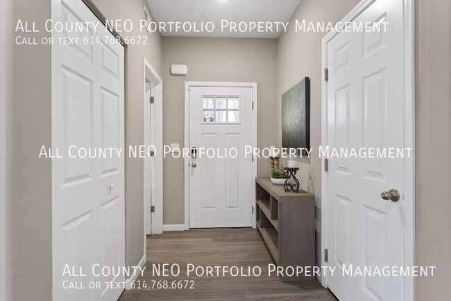 Building Photo - P1481 Channel Pl