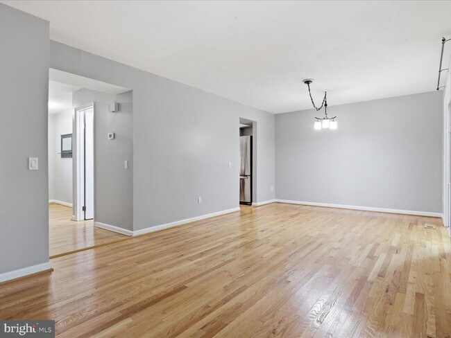 Building Photo - 6055 Meyers Landing Ct