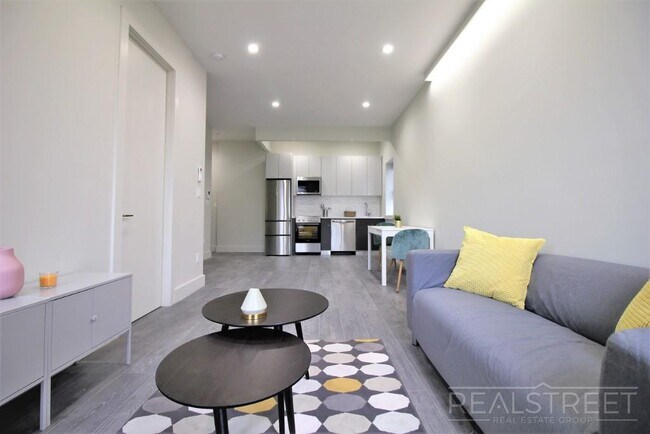 Floorplan - 446 Gates