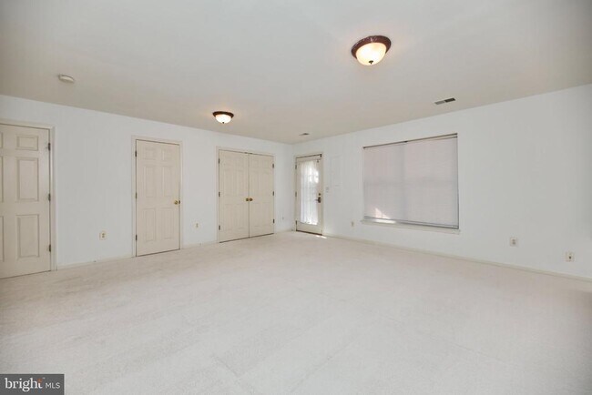 Building Photo - 11485 Carriage Gate Ct