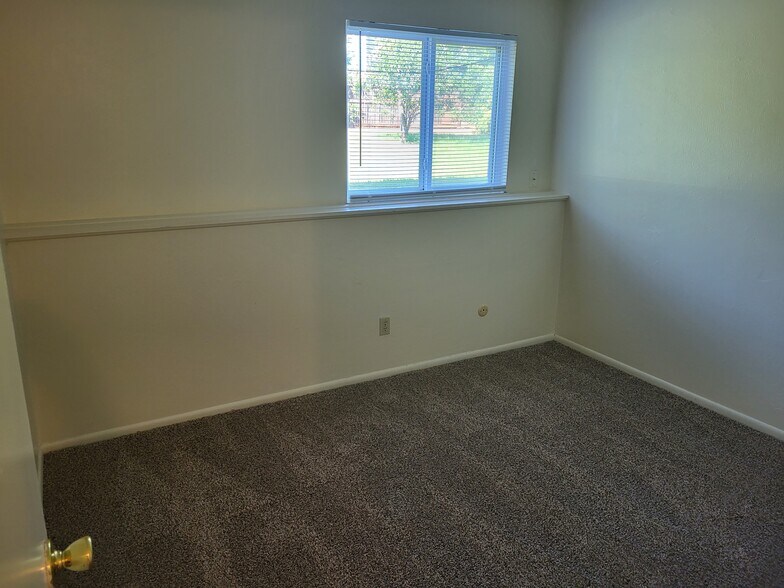 Building Photo - 10594 W 106th Way