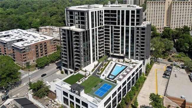 Building Photo - 2425 Peachtree Rd