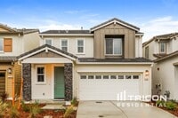 Building Photo - 2556 Gold Brk St