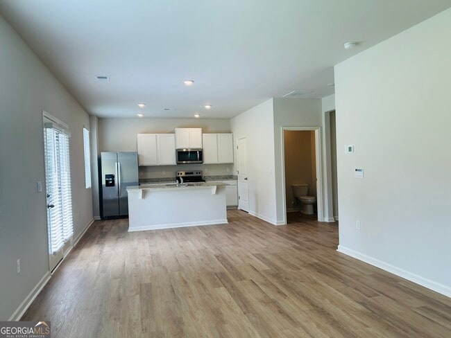 Building Photo - 112 Glenrise Dr