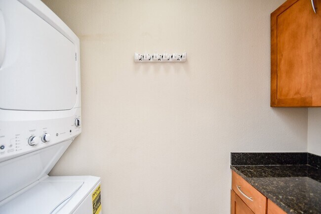 Building Photo - 2299 Lone Star Dr