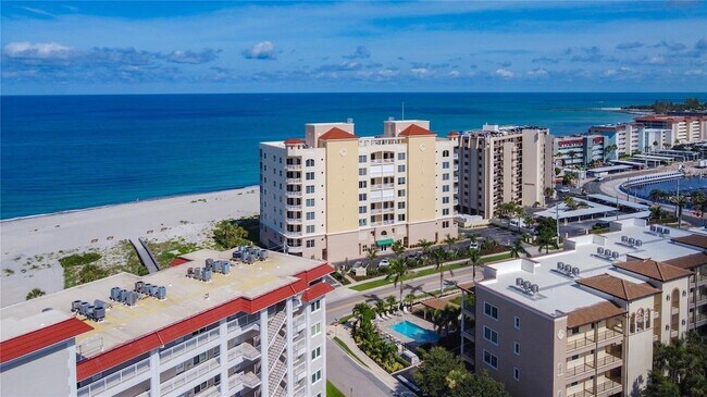 Building Photo - 813 Ormond St