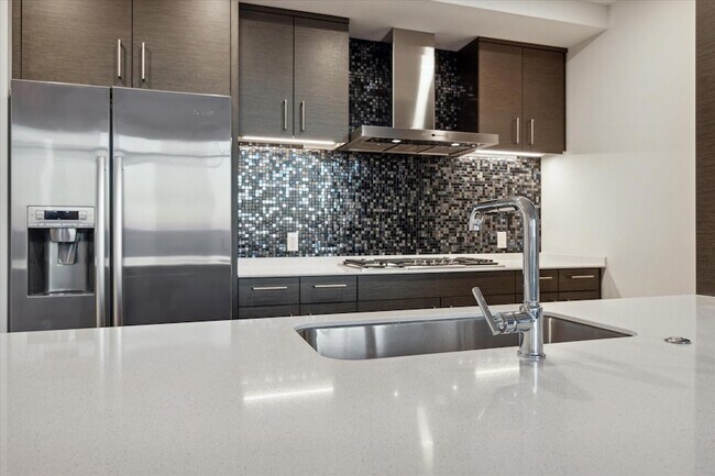 Building Photo - 301 West Ave