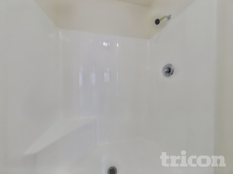 Building Photo - 3613 W Oakland St