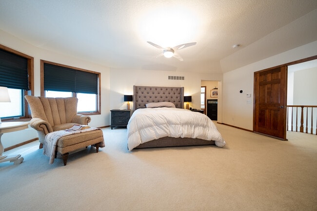 Building Photo - 4750 Merrimac Ct N