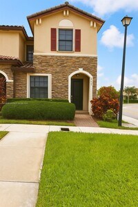 Building Photo - 11512 SW 151 Ave