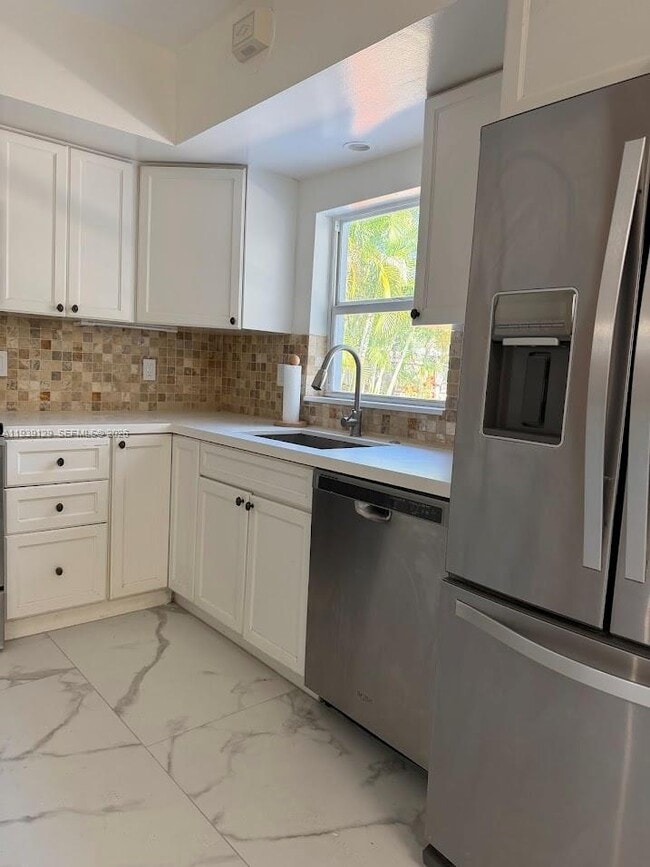 Building Photo - 1811 N 40th Ave