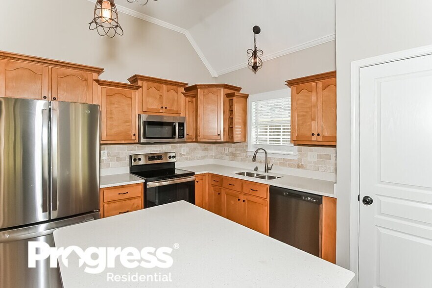 Building Photo - 4047 Chaucer Cove
