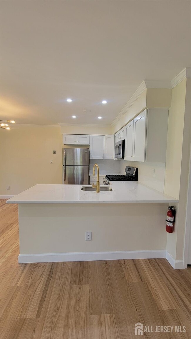 Building Photo - 138 Longfield Ct