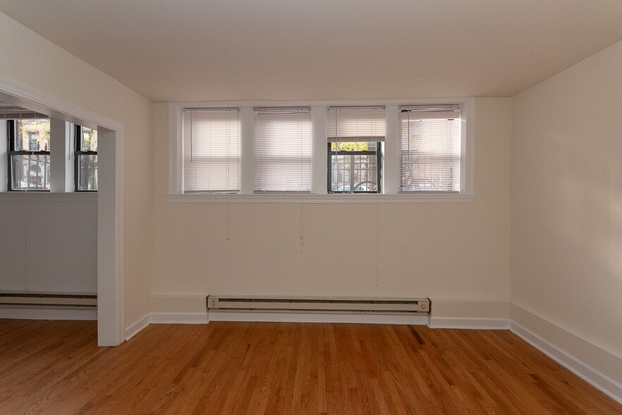 Building Photo - 3810 N Fremont St