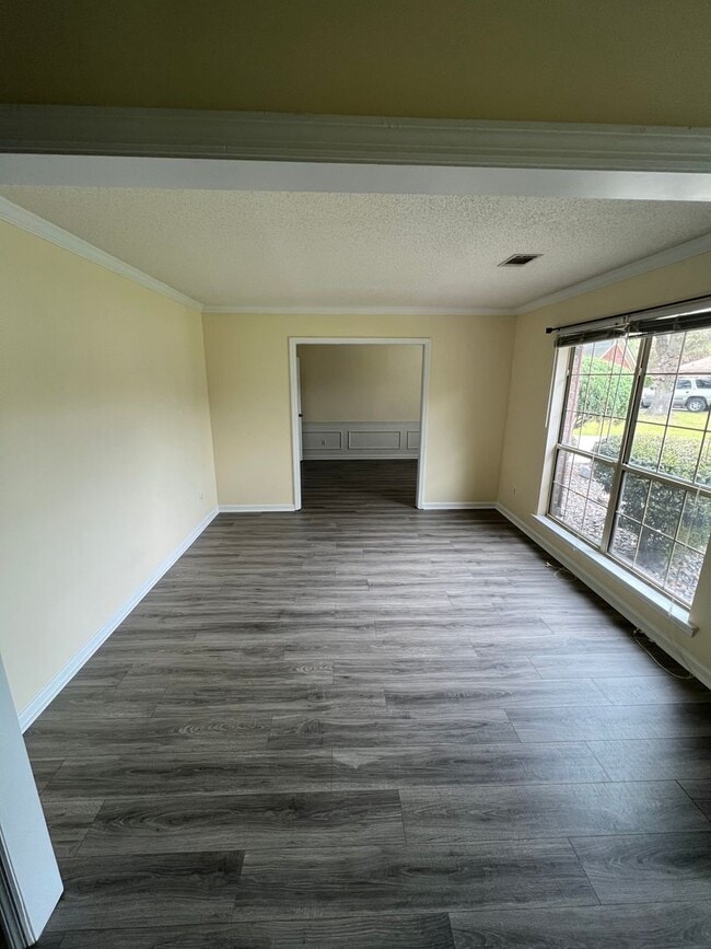 Building Photo - Coming soon