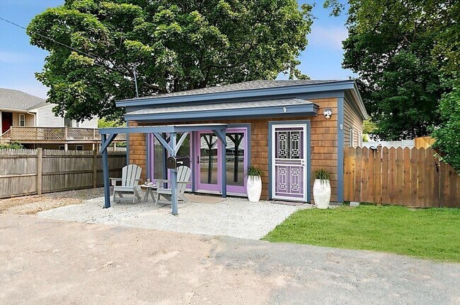 Building Photo - 15 Rockland House Rd