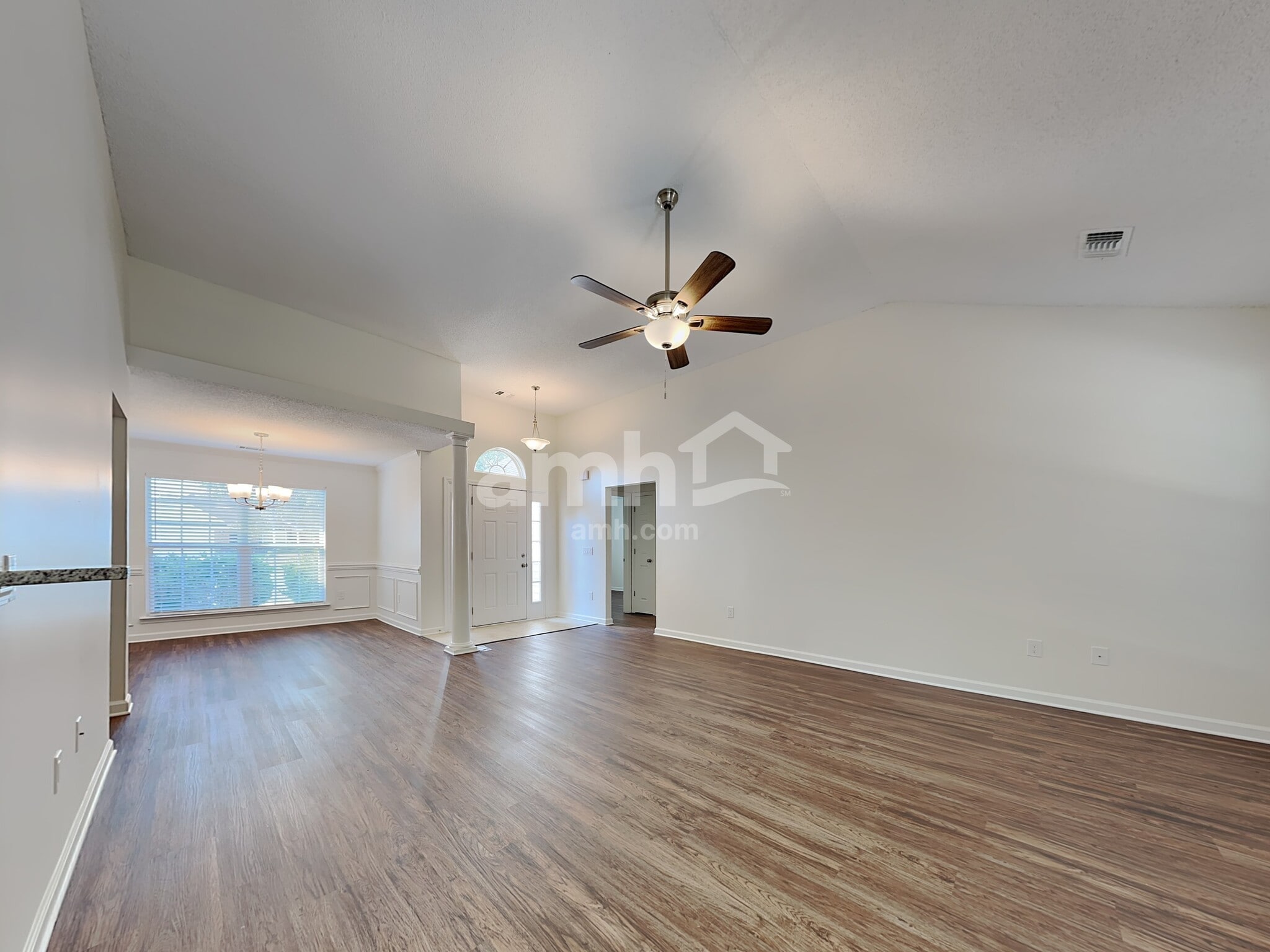 Building Photo - 159 Arbor Village Dr