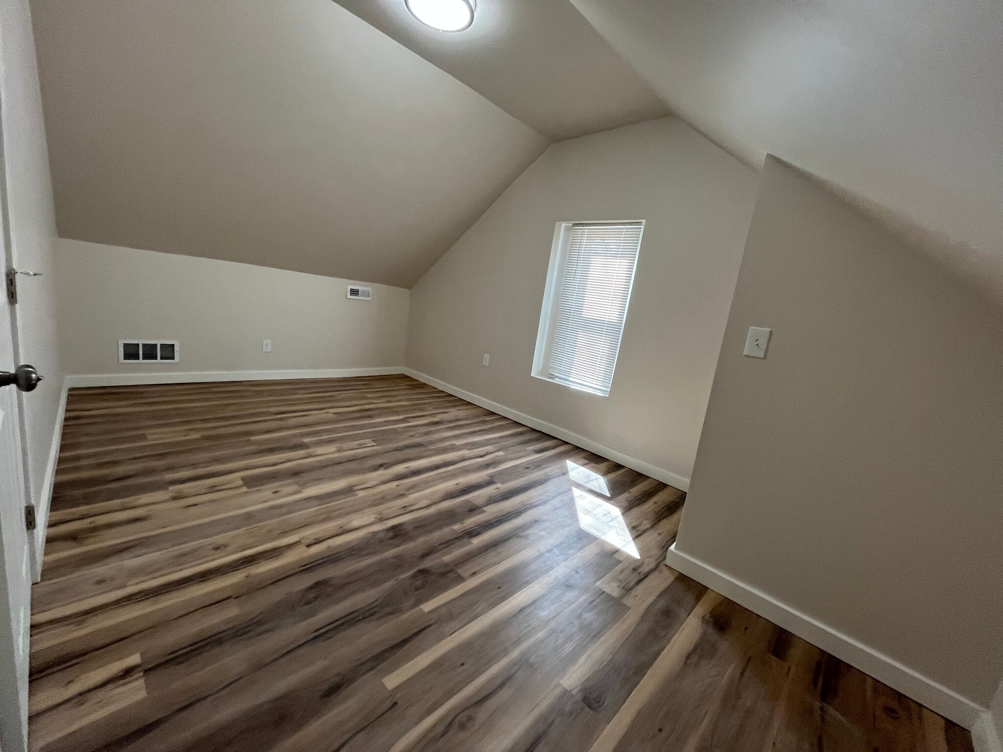 Building Photo - 720 Green Cook Rd