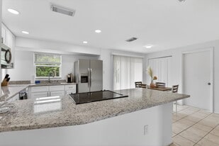 Building Photo - 1057 Tropical Ave NW