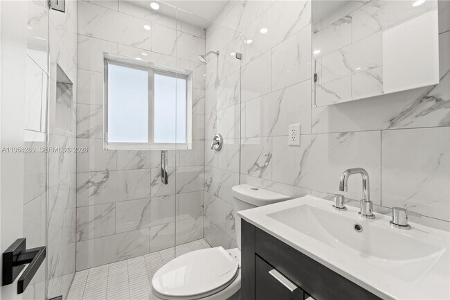 Building Photo - 3500 SW 25th St