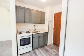 Building Photo - Garfield Ave Apartments | 2323