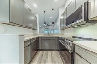 Building Photo - 71 Waiaka Ln