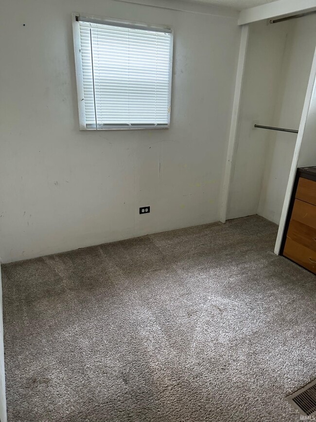 Building Photo - 2417 S Madison St