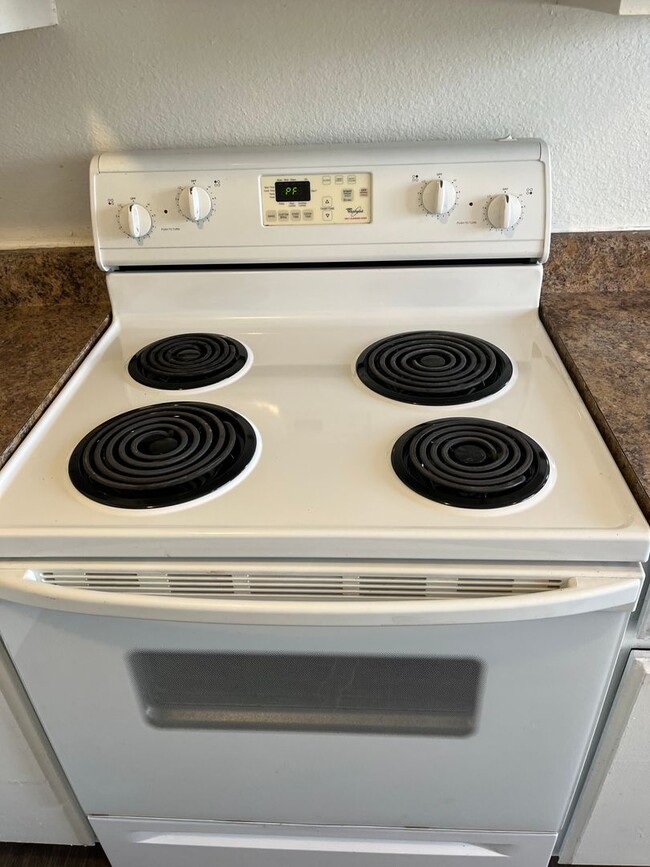 Building Photo - 1900 Goldfield St