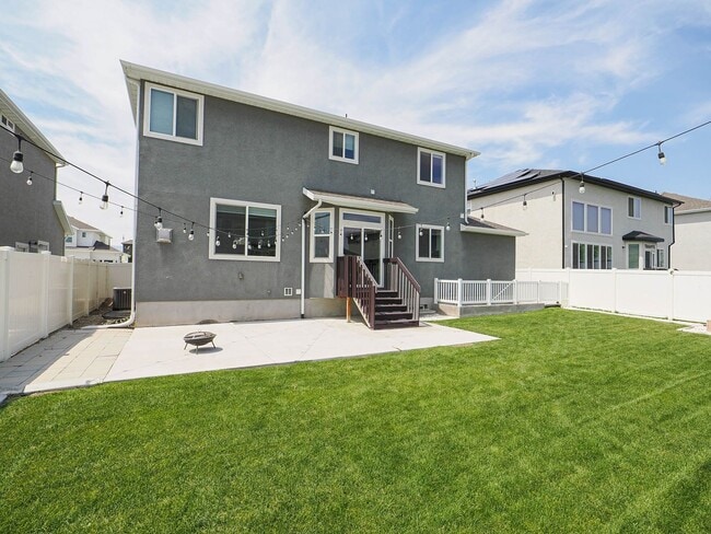 Building Photo - 69 S Serrata Ln