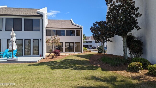 Building Photo - 4726 Bay Point Rd