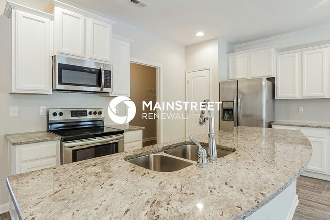 Building Photo - 560 Briar Ridge Cir