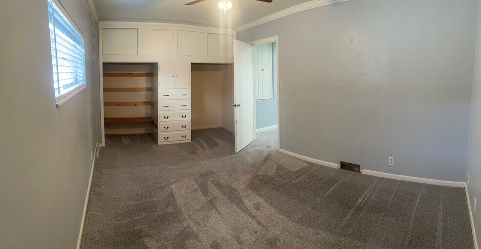 Building Photo - 873 N 600 W