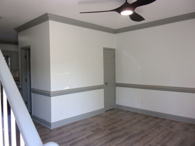 Building Photo - 403 N Wilson St
