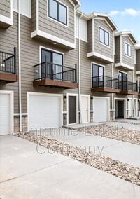 Building Photo - 569 N 12th St