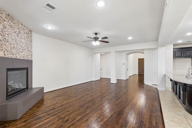 Building Photo - 408 Vine St