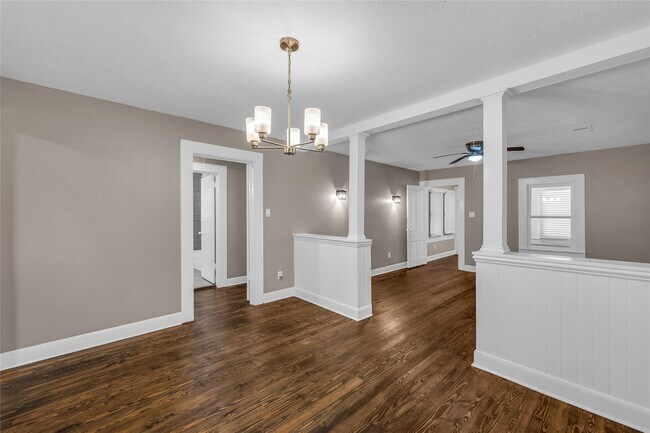 Building Photo - 4102 Ave N Ursuline St