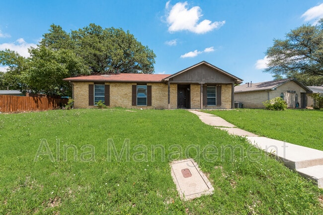 Building Photo - 3108 Oak Hill Rd