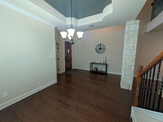 Building Photo - 28319 Willis Ranch