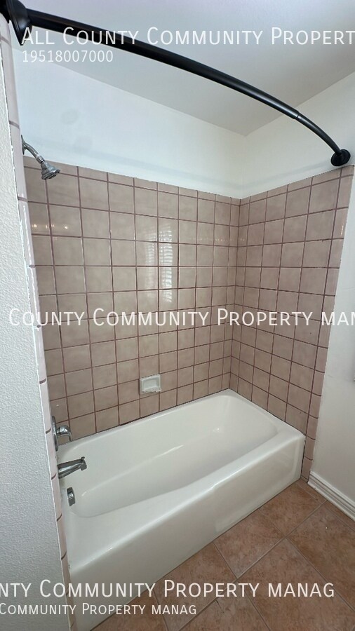 Building Photo - 16285 Capella St