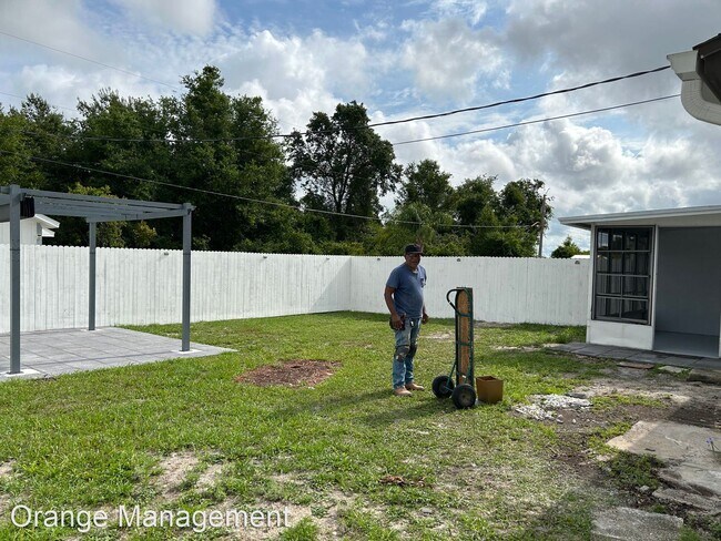 Building Photo - 1 br, 1 bath House - 1180 Baton Dr