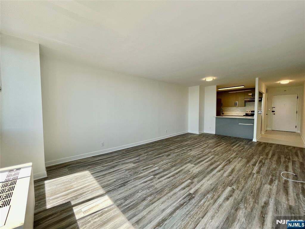 Building Photo - 770 Anderson Ave