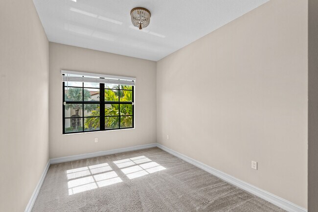 Building Photo - 10103 Akenside Dr