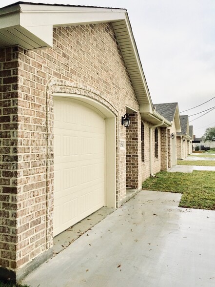 Building Photo - 315 North 2 1/2 St. Ste B