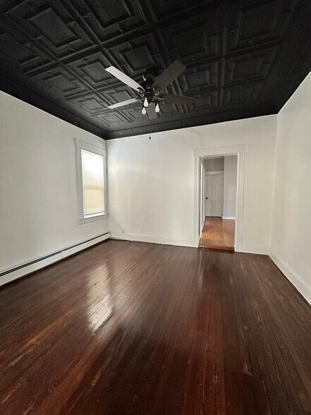 Building Photo - 209 Lanza Ave