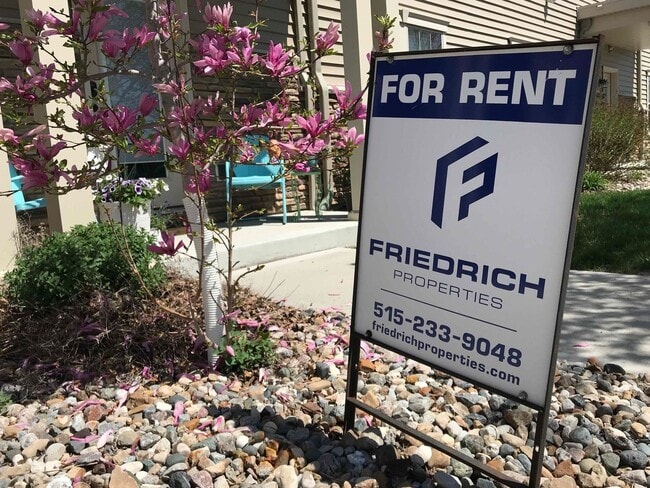 Building Photo - 2725 Northridge Pkwy