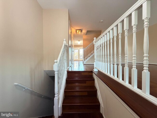 Building Photo - 203 Autumn Flower Ln