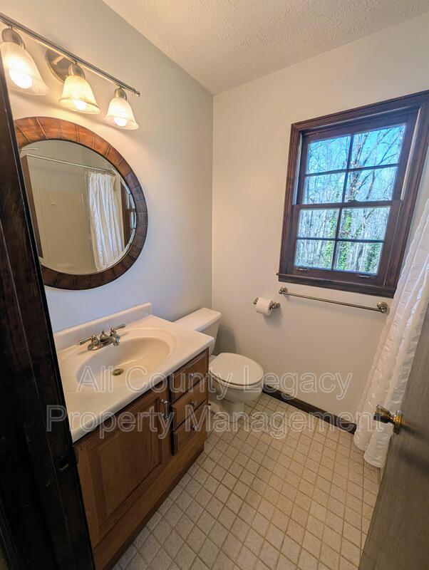 Building Photo - 3787 Etna Dr