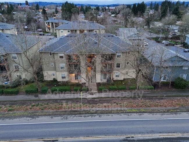 Building Photo - 537 Catron St S