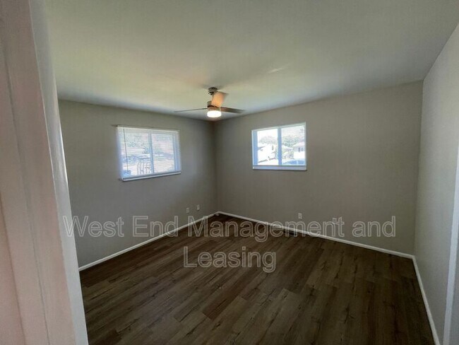 Building Photo - 1675 Beverly Dr